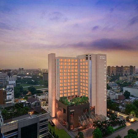 Отель Hyatt Regency Lucknow Gomti Nagar Экстерьер фото The Park, New Delhi